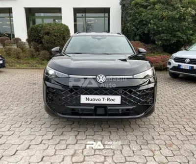 Volkswagen T-Roc 1.5 etsi R-Line 150cv dsg nuova a Casatenovo