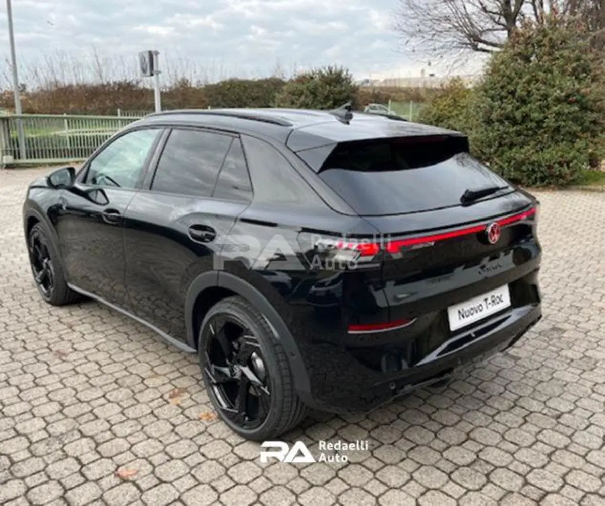 Volkswagen T-Roc nuova a Lecco (5)