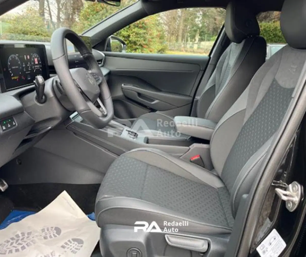Volkswagen T-Roc nuova a Lecco (6)