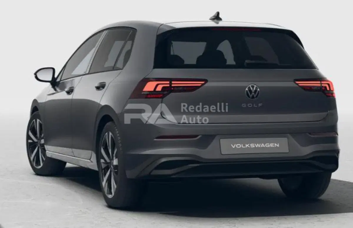 Volkswagen Golf nuova a Lecco (3)