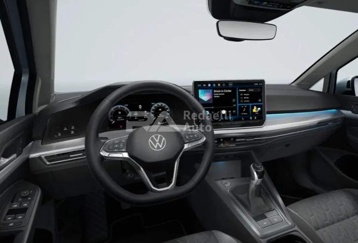 Volkswagen Golf nuova a Lecco (5)