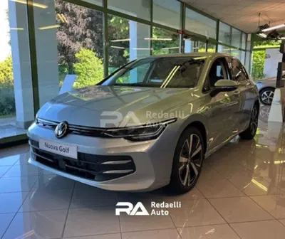 Volkswagen Golf 1.5 tsi ehybrid Edition 204cv dsg nuova a Casatenovo