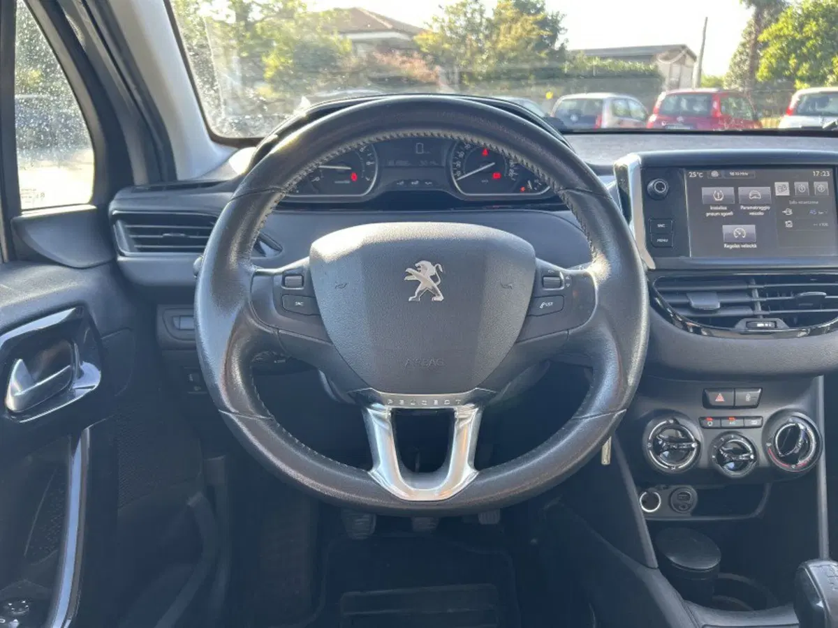 Peugeot 208 usata a Cuneo (10)