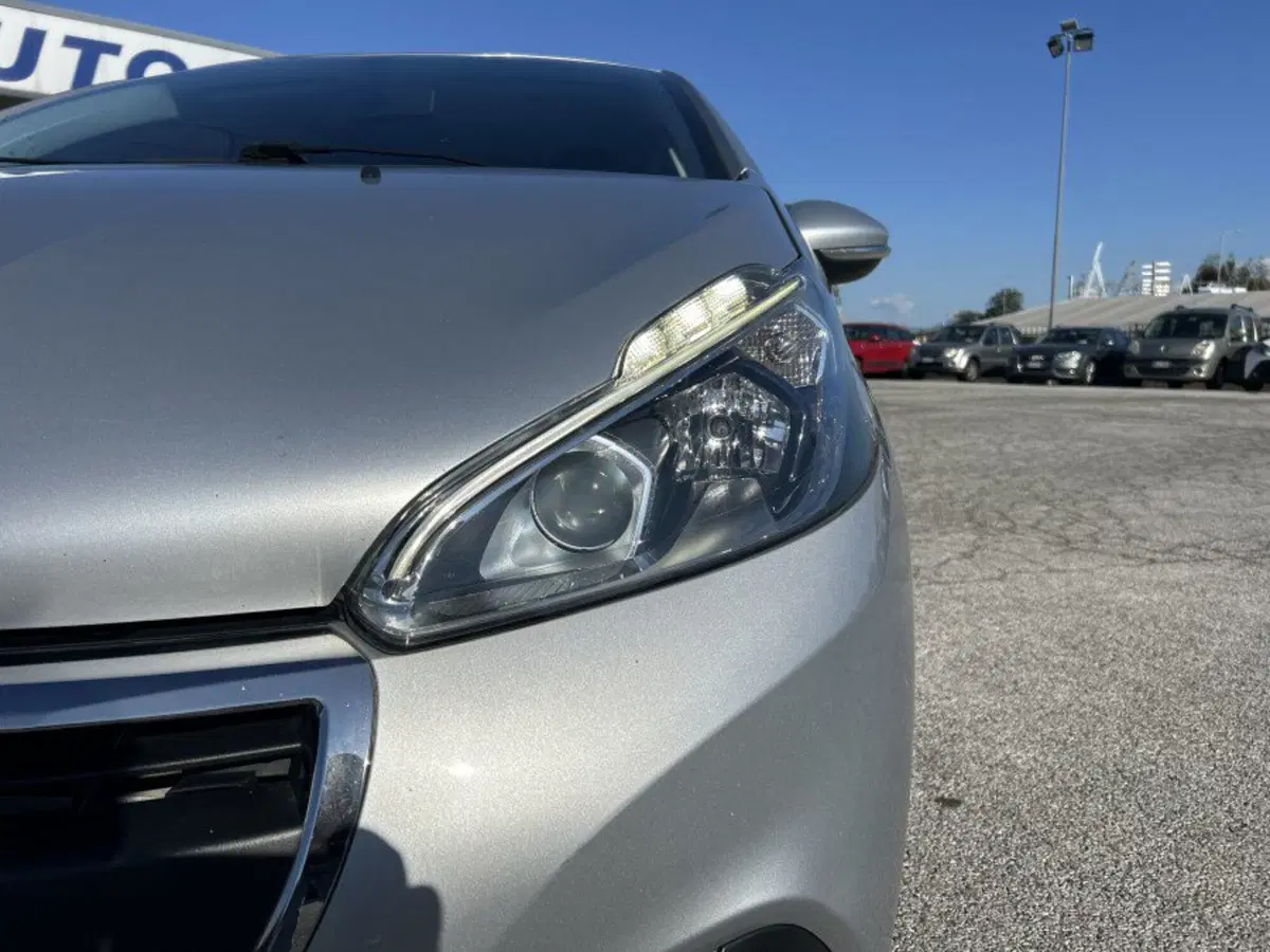 Peugeot 208 usata a Cuneo (4)