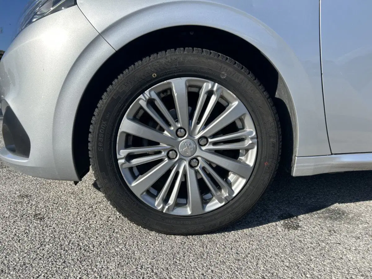 Peugeot 208 usata a Cuneo (5)