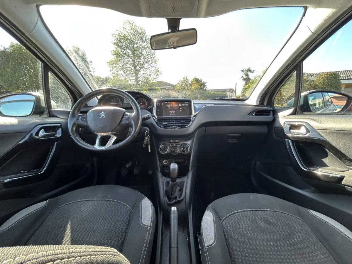 Peugeot 208 usata a Cuneo (8)