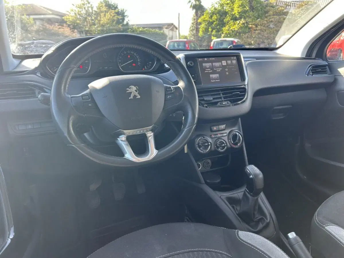 Peugeot 208 usata a Cuneo (9)