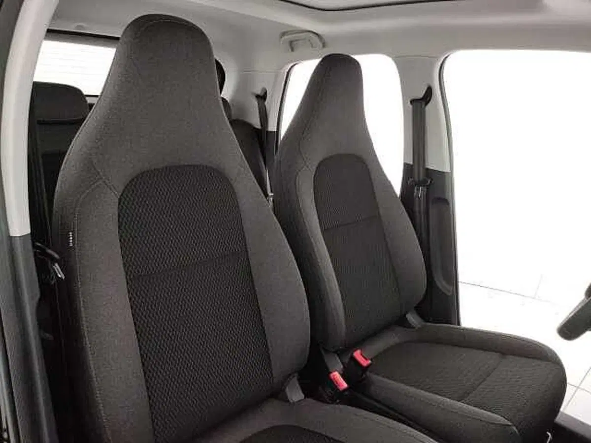 Leapmotor T03 nuova a Caserta (17)