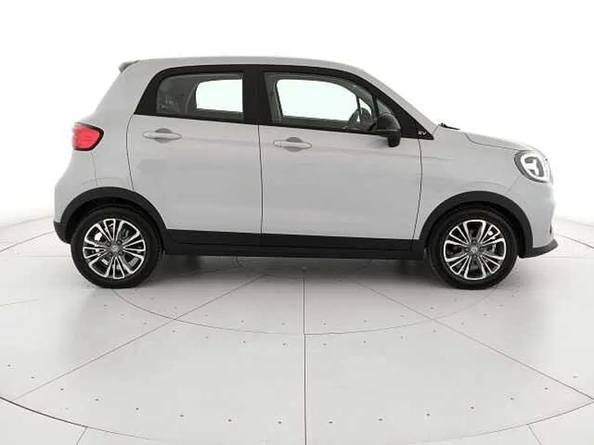 Leapmotor T03 nuova a Caserta (4)