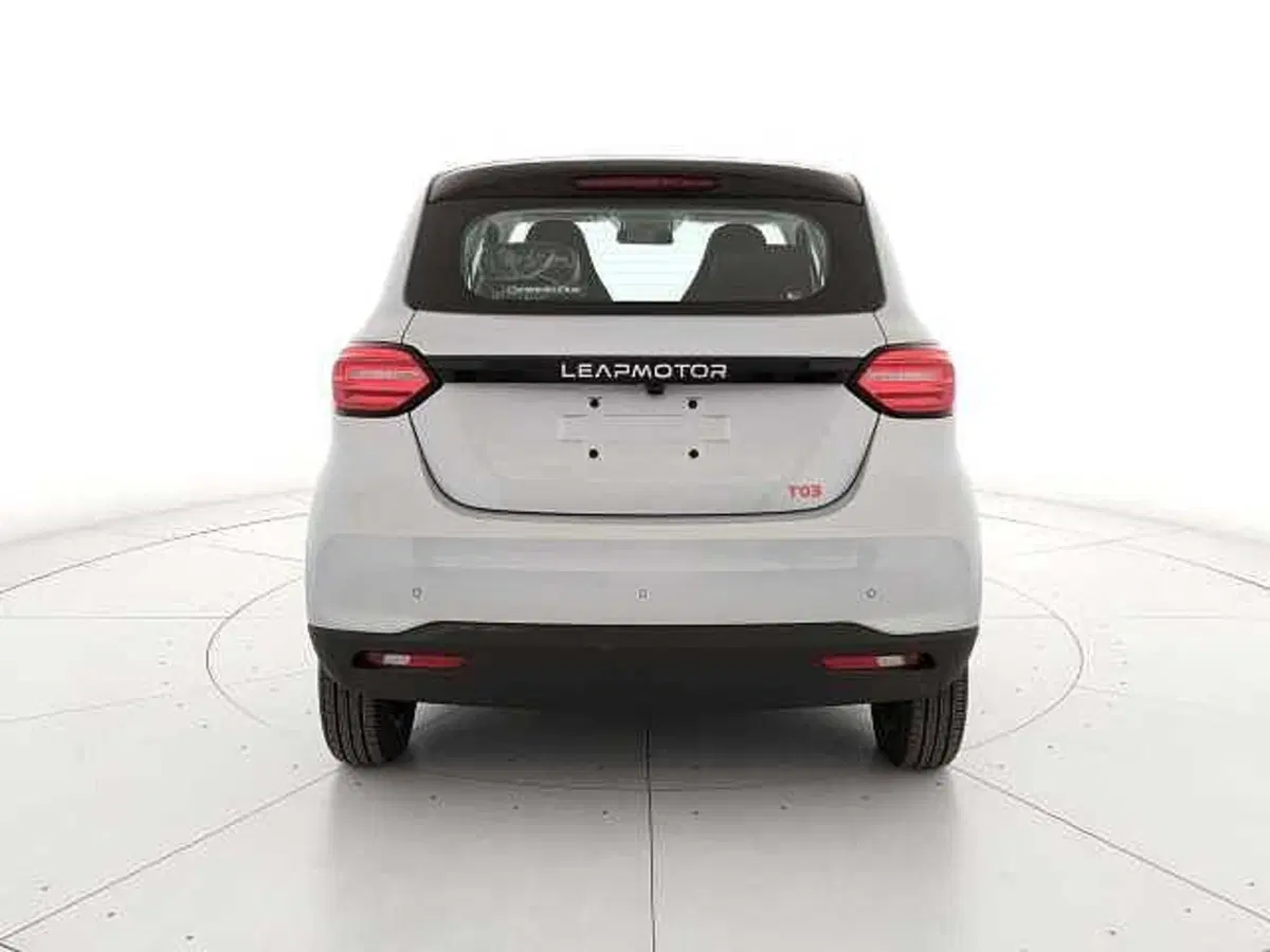 Leapmotor T03 nuova a Caserta (6)