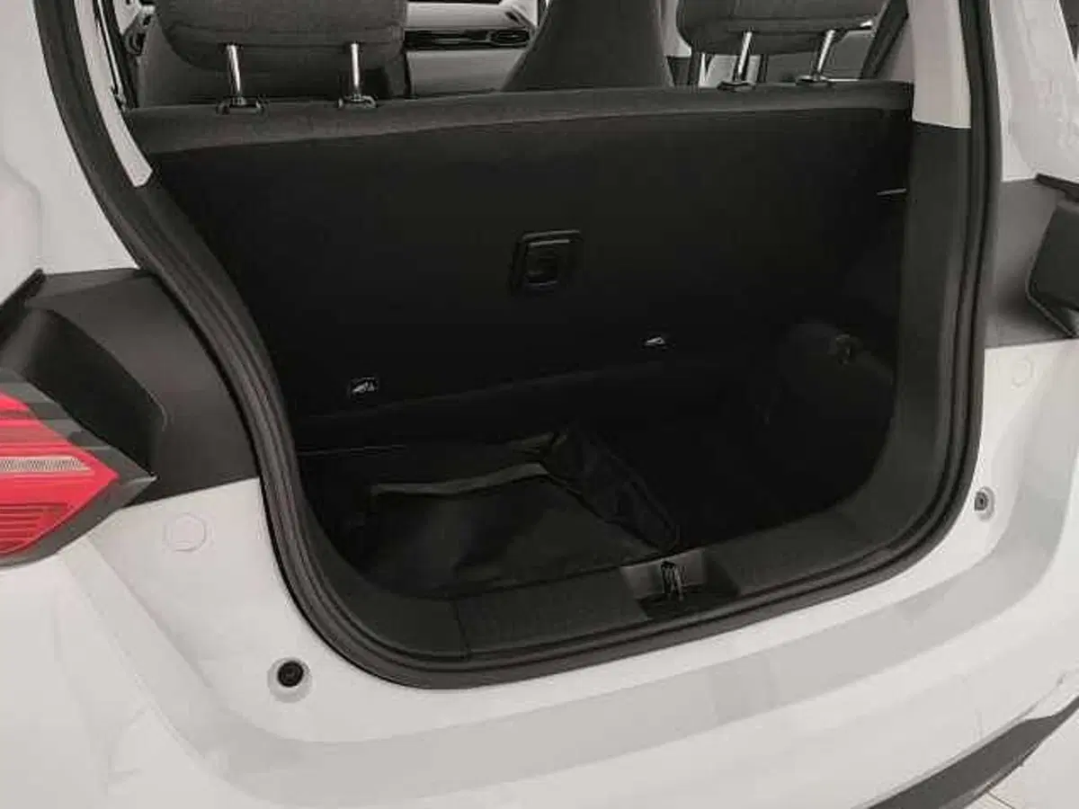 Leapmotor T03 nuova a Caserta (8)