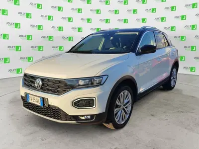 Volkswagen T-Roc 2.0 tdi Style 4motion 150cv dsg del 2018 usata a Ceccano