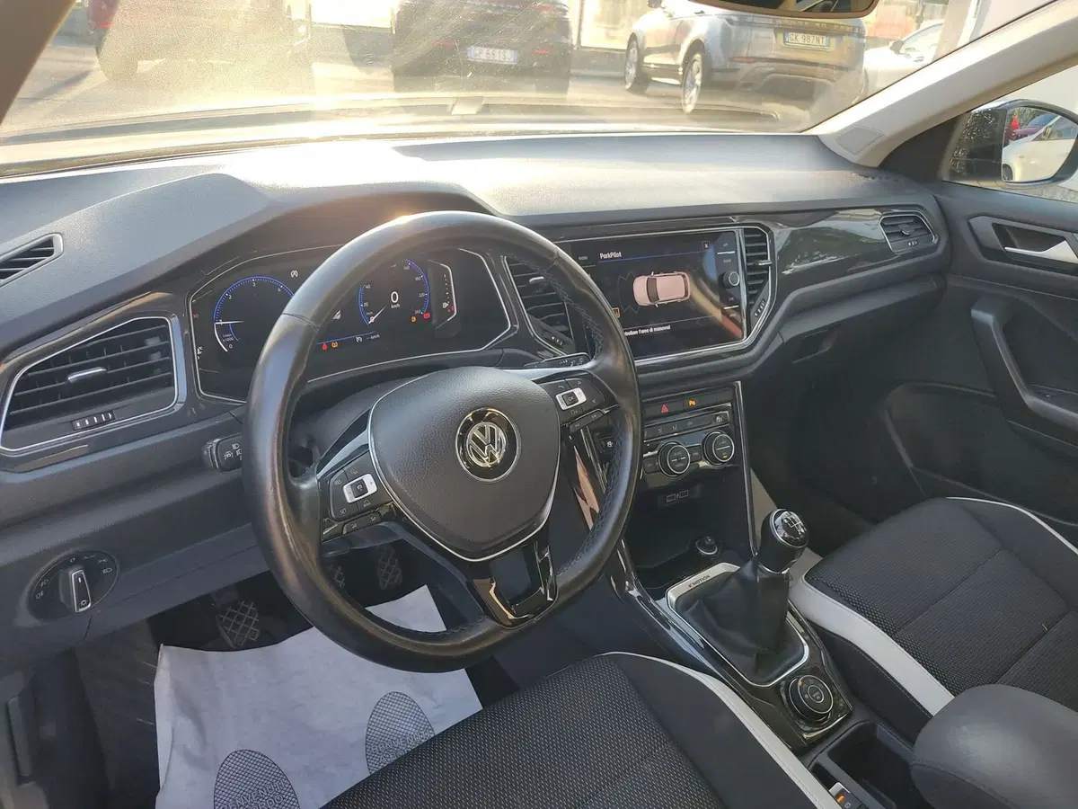 Volkswagen T-Roc usata a Frosinone (12)