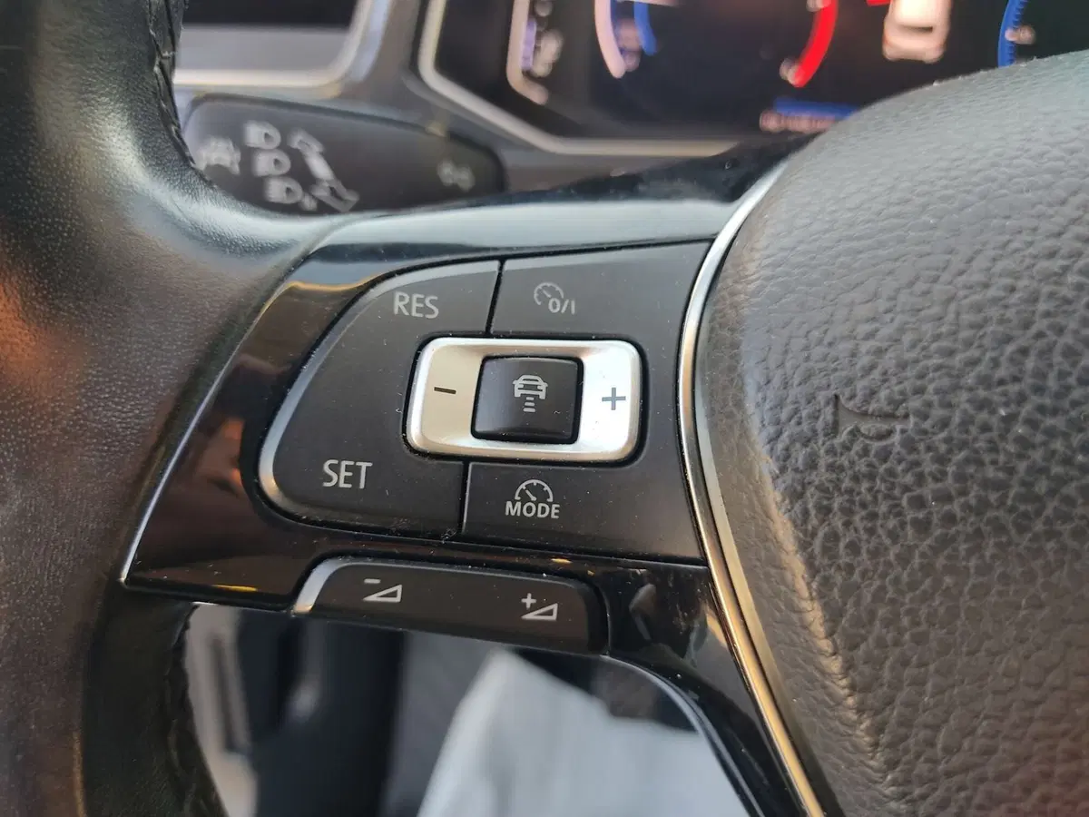 Volkswagen T-Roc usata a Frosinone (17)