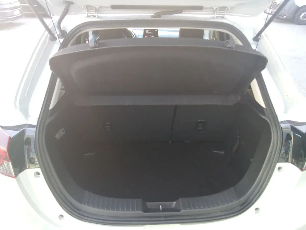 Mazda Mazda2 usata a Rimini (18)