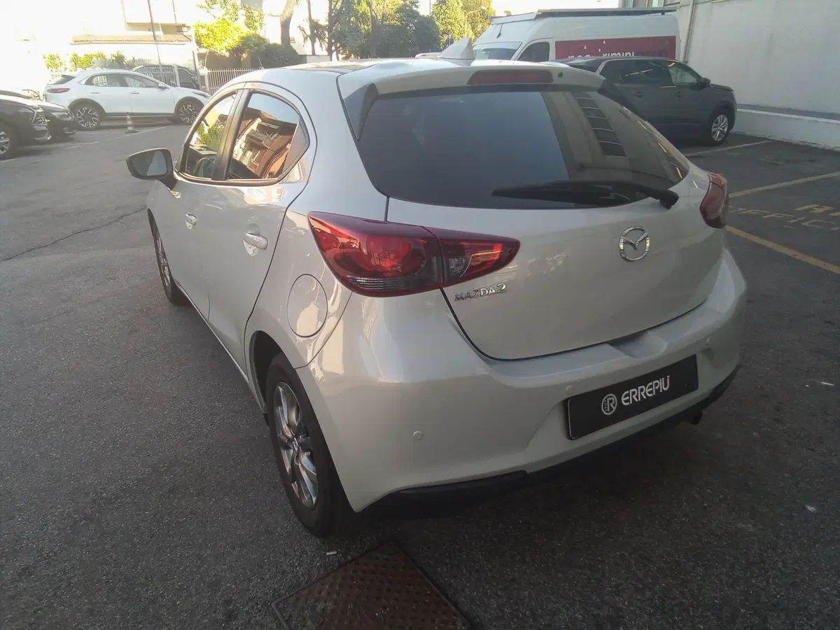 Mazda Mazda2 usata a Rimini (7)