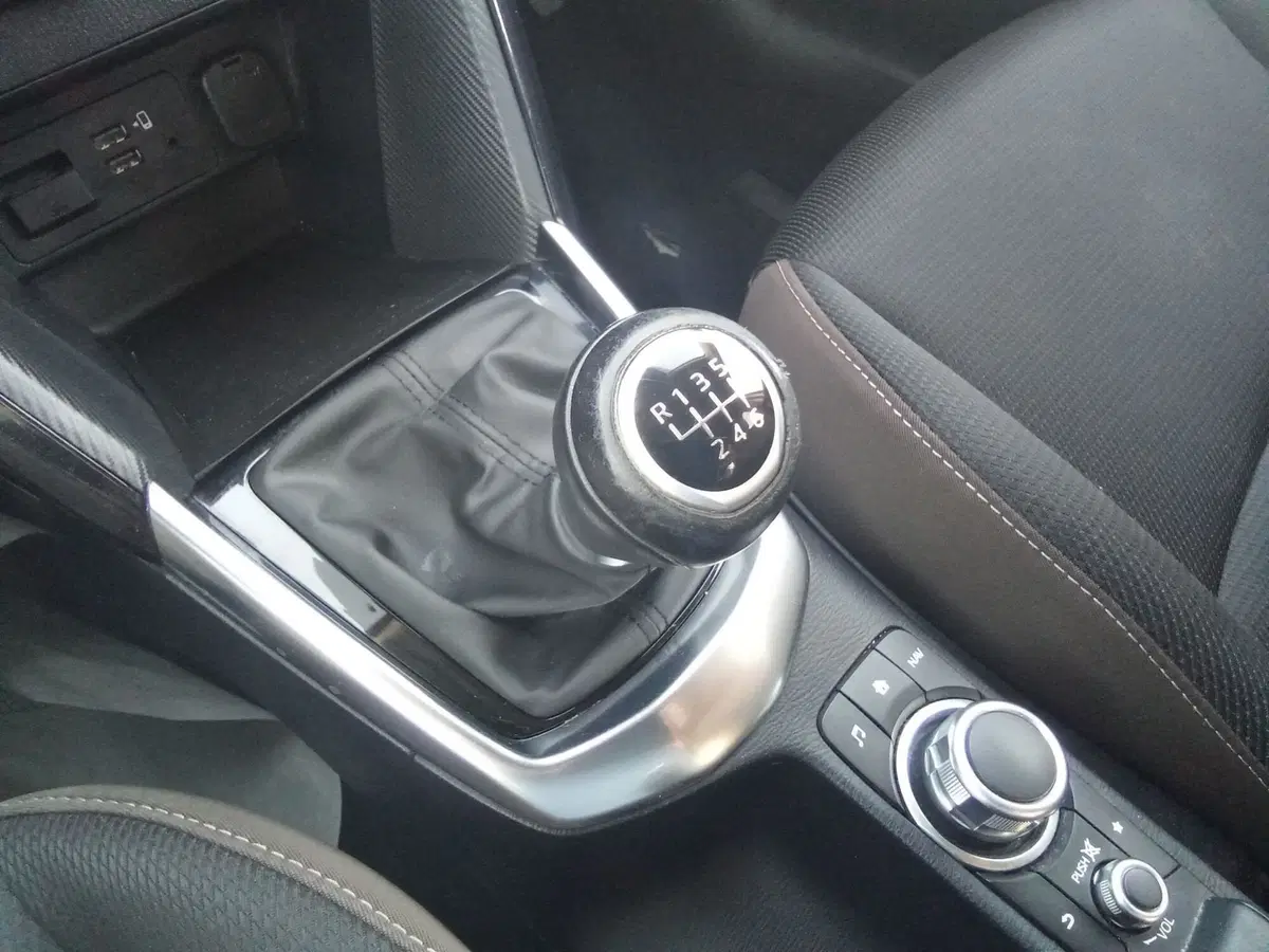Mazda Mazda2 usata a Rimini (8)