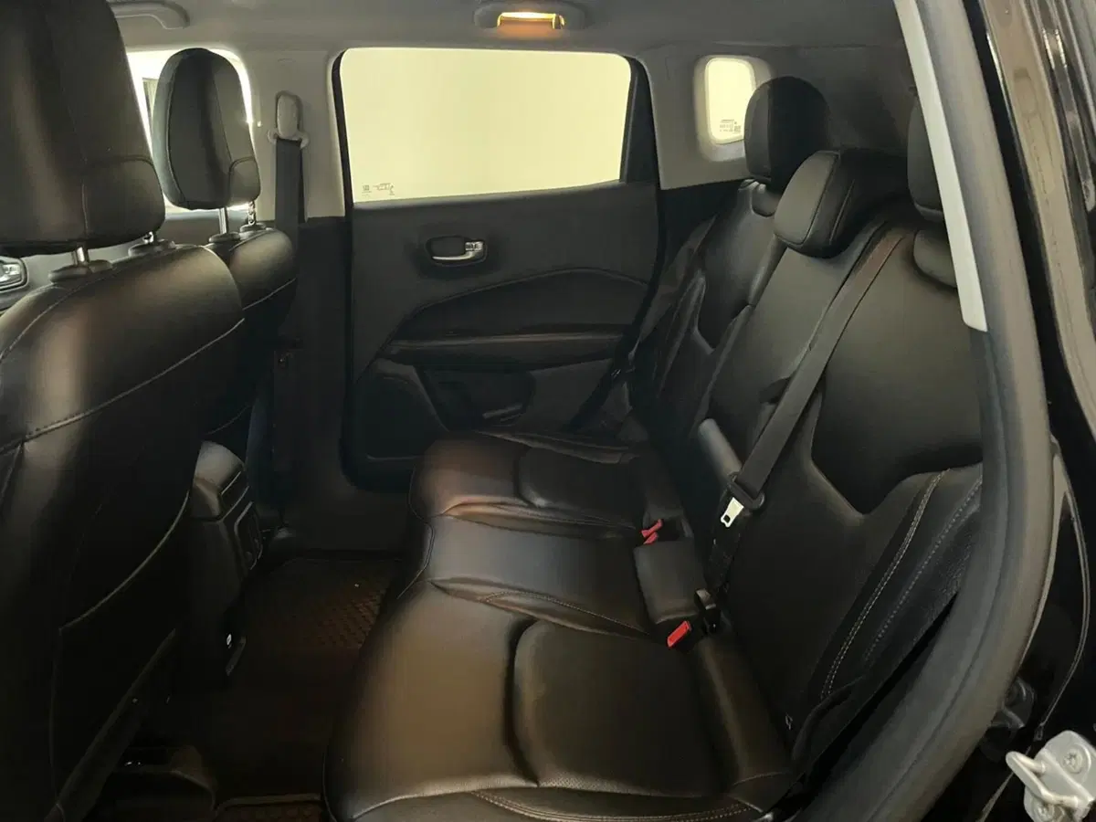 Jeep Compass usata a Lucca (11)