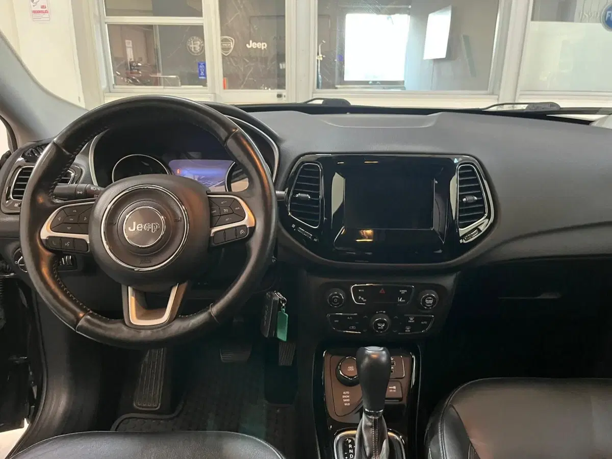 Jeep Compass usata a Lucca (12)