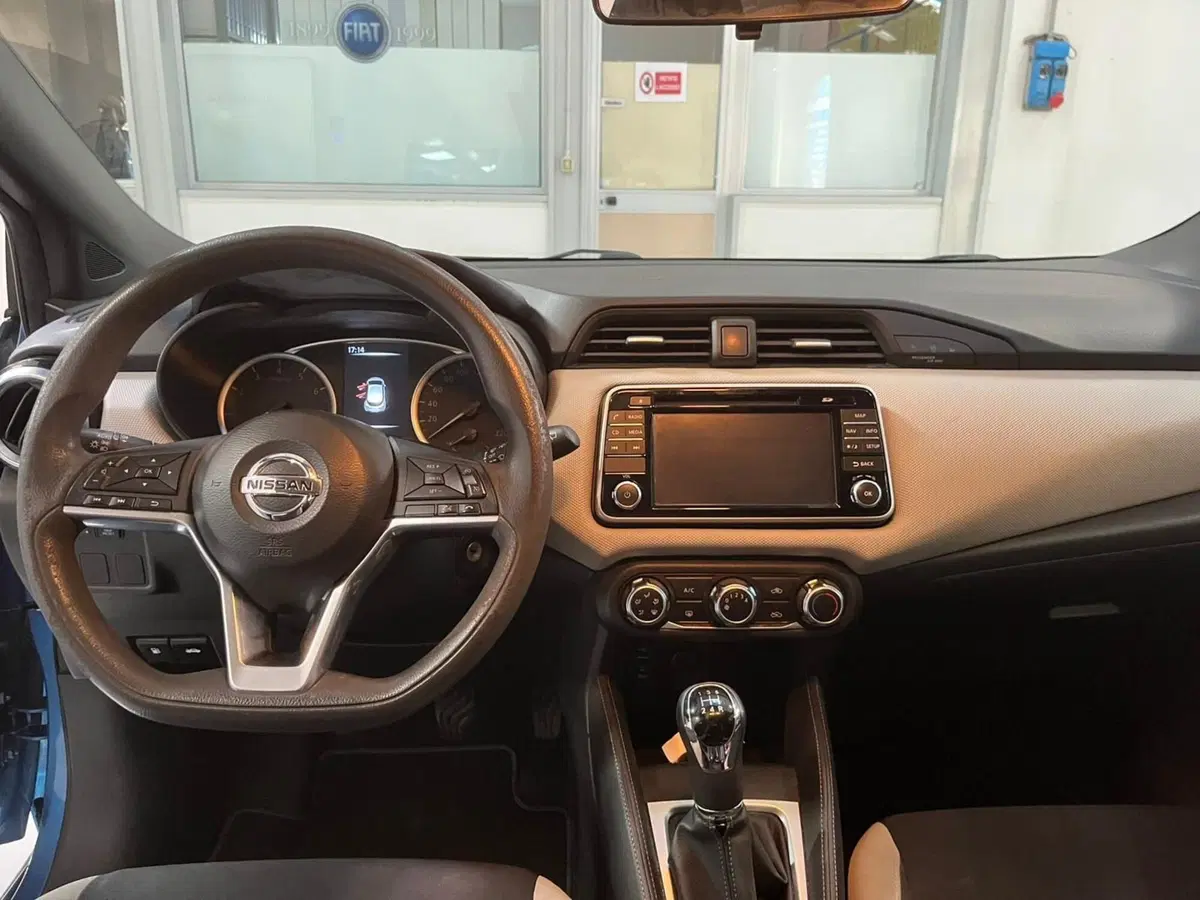 Nissan Micra usata a Lucca (11)