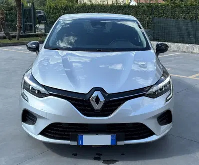 Renault Clio TCe 100 CV GPL 5 porte Zen del 2023 usata a Sora