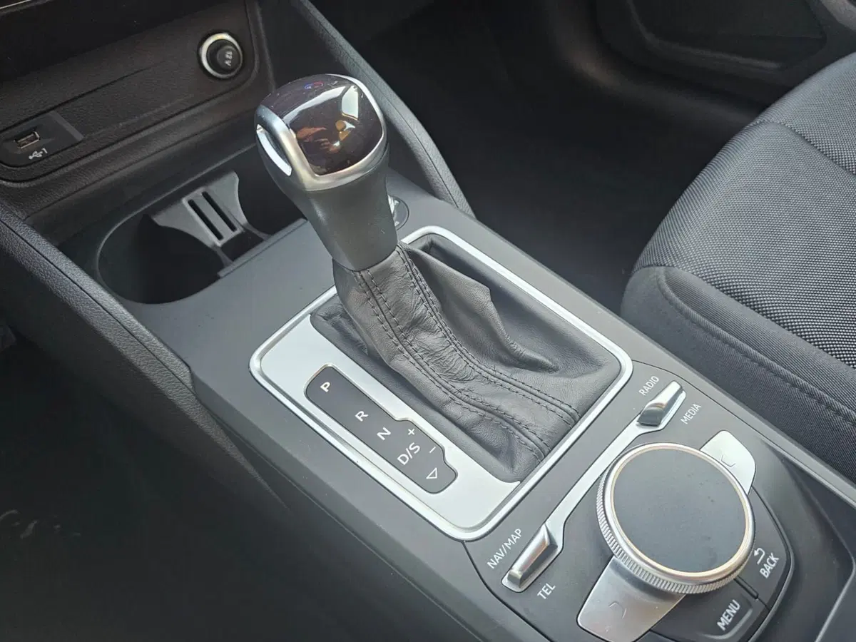 Audi Q2 usata a Bari (10)