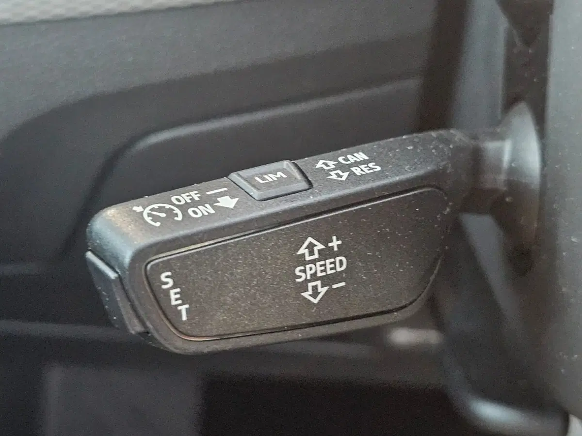 Audi Q2 usata a Bari (16)
