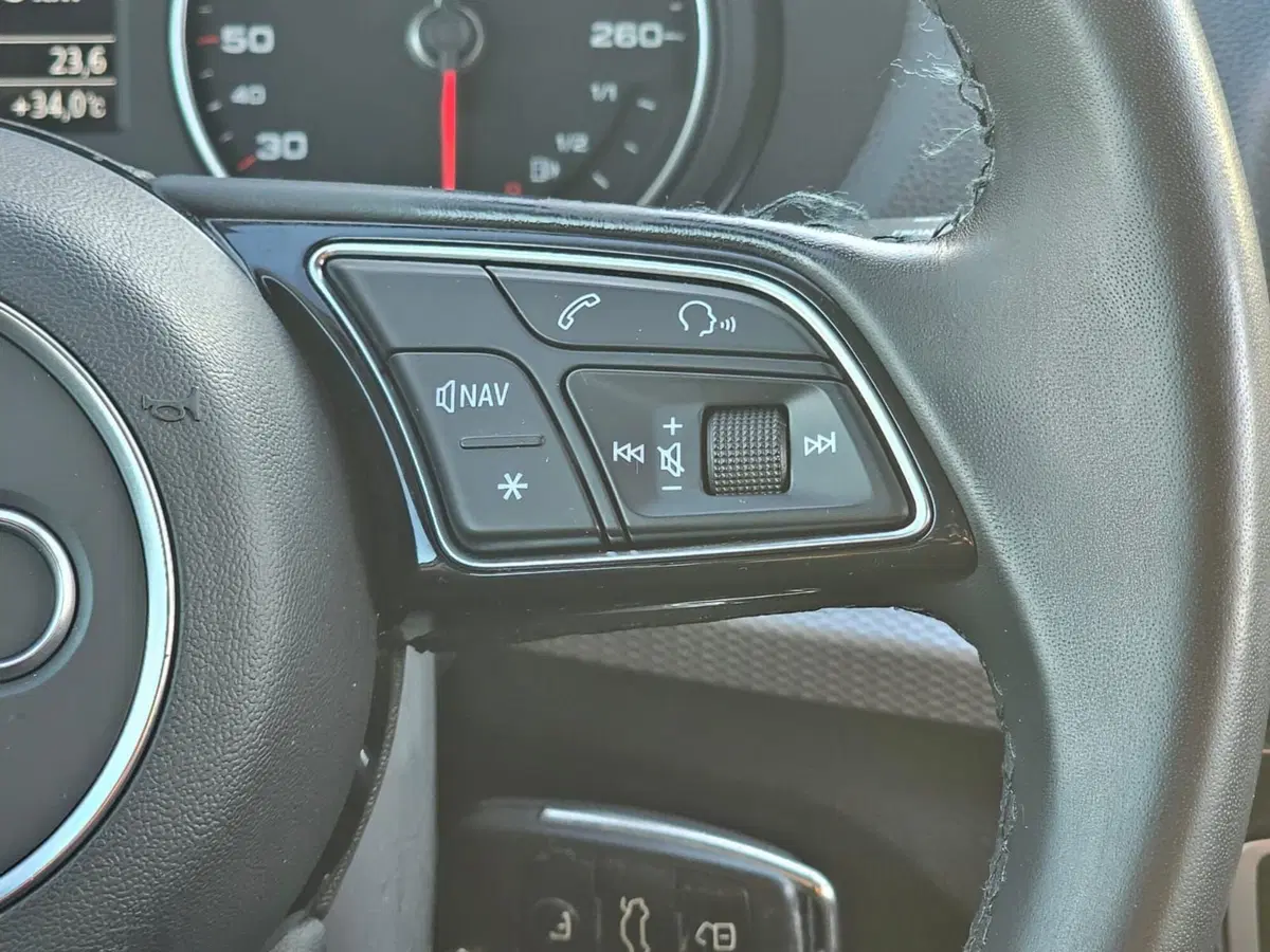 Audi Q2 usata a Bari (7)