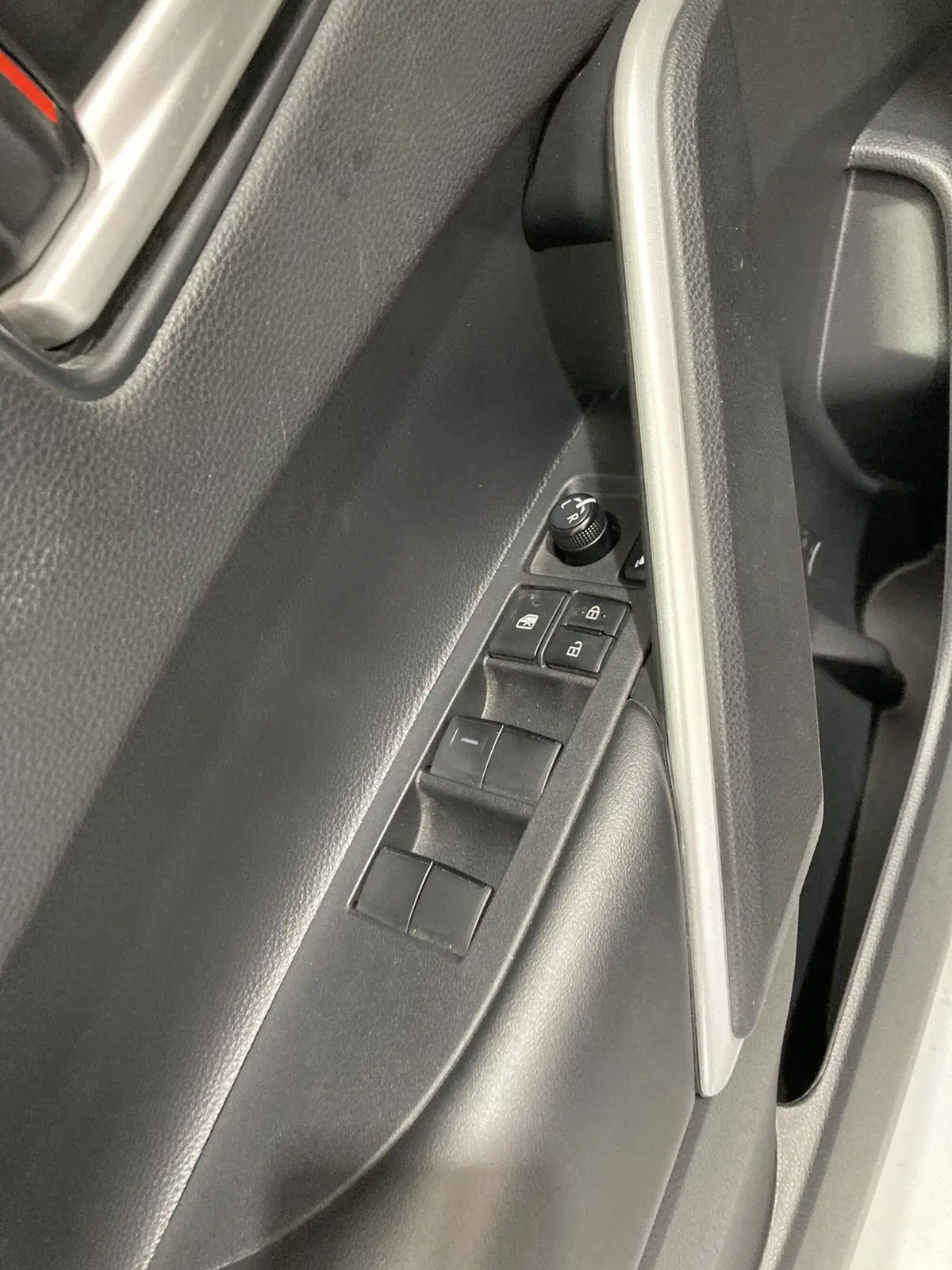 Toyota Corolla Cross Hybrid usata a Barletta-Andria-Trani (13)