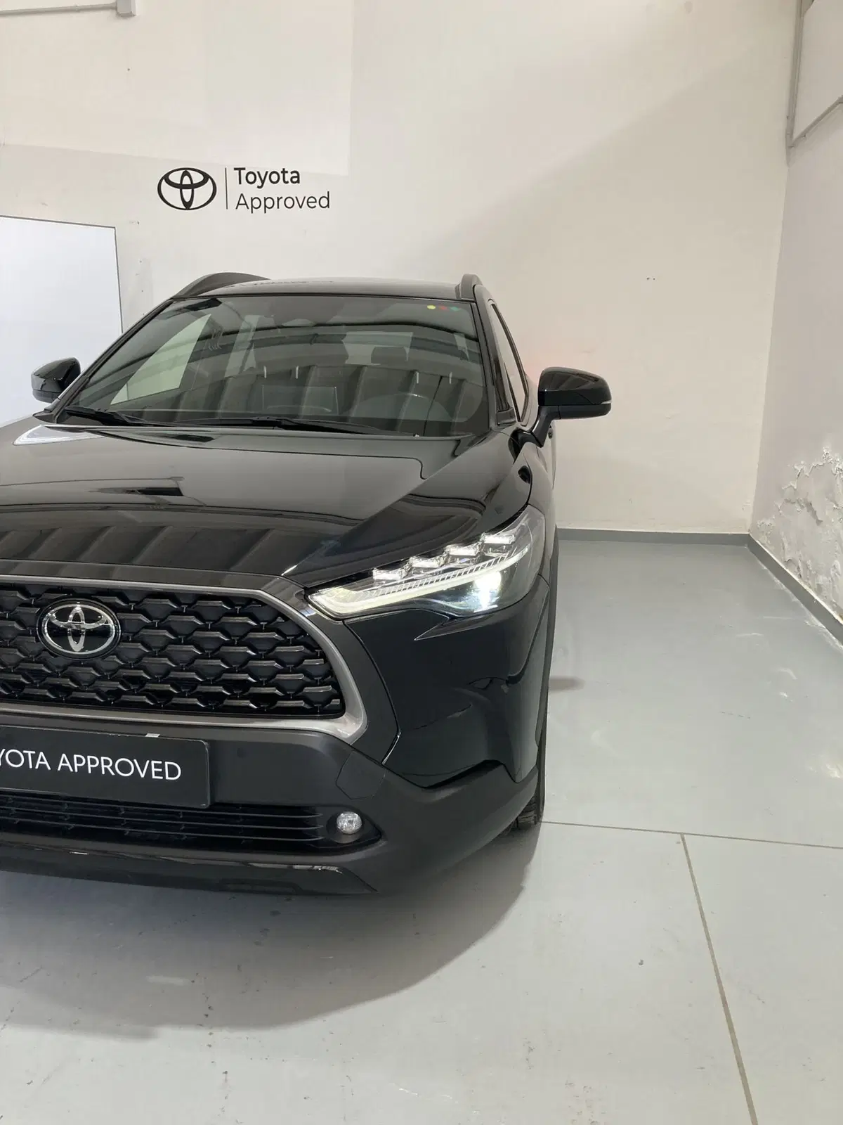 Toyota Corolla Cross Hybrid usata a Barletta-Andria-Trani (2)