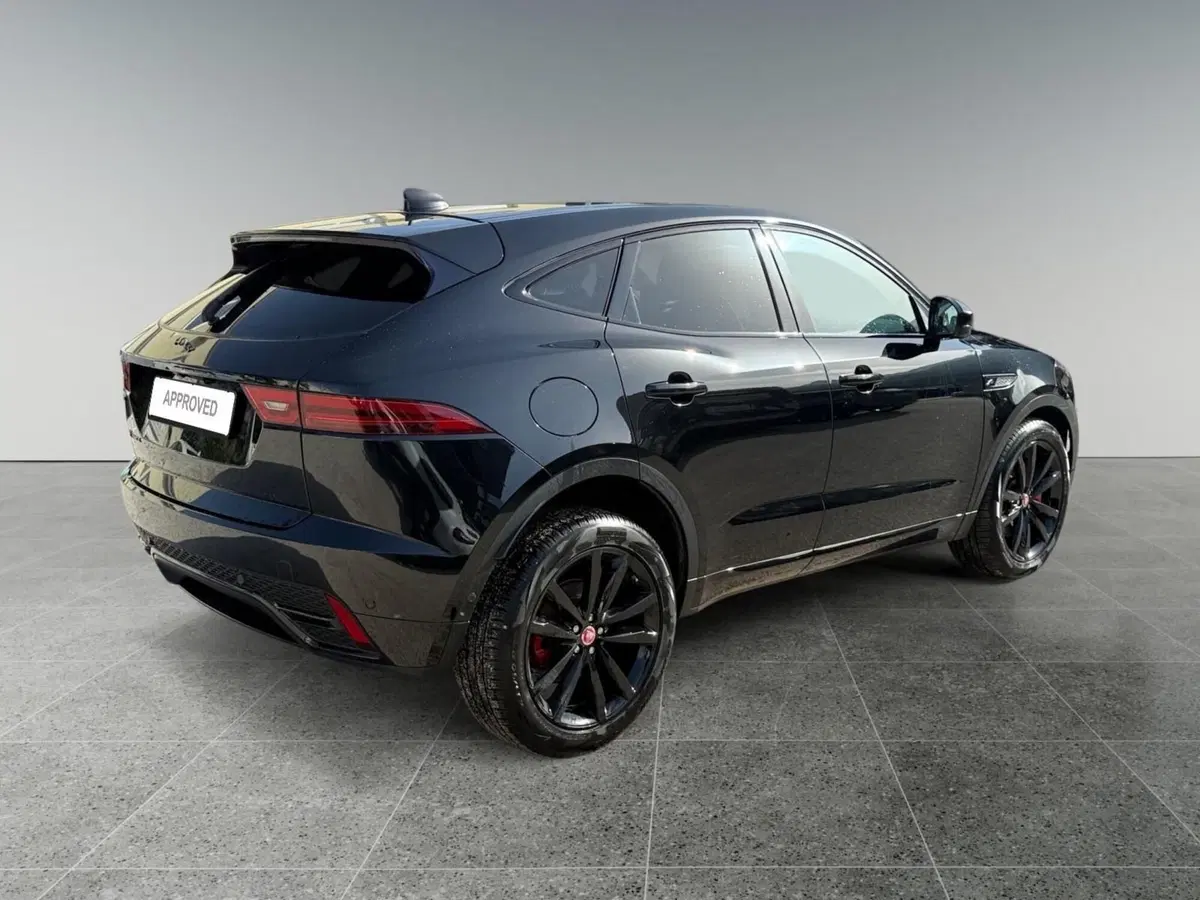 Jaguar E-Pace usata a Trento (2)