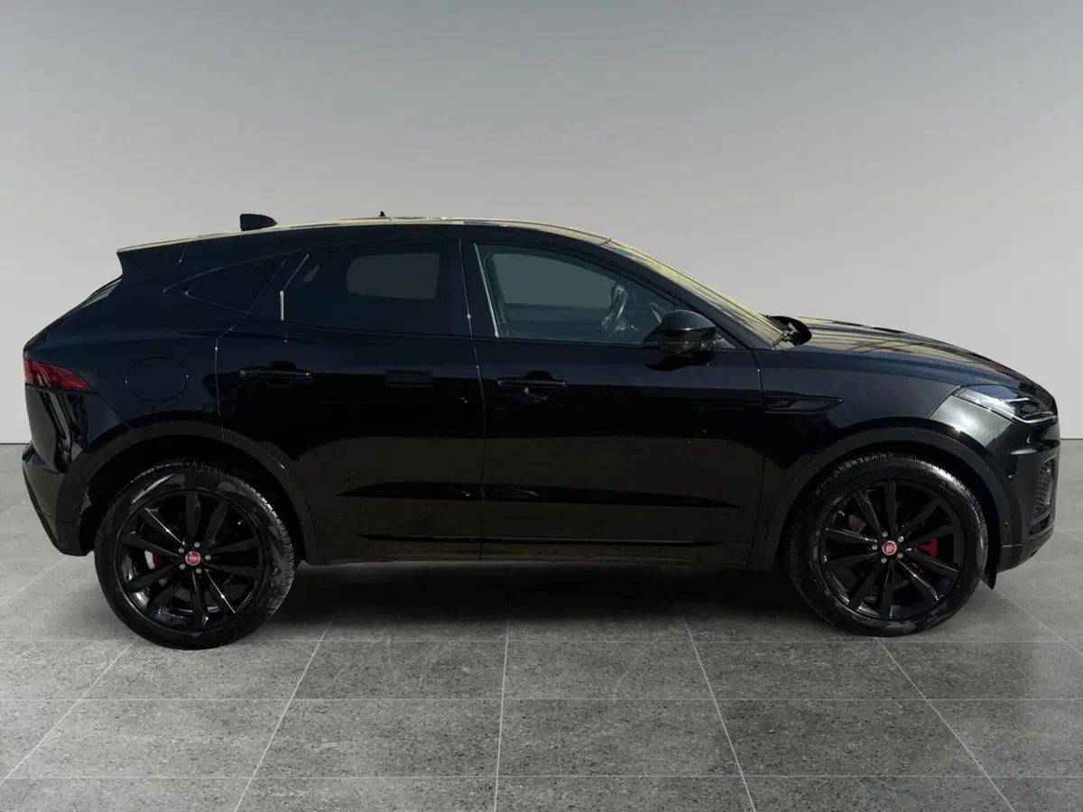 Jaguar E-Pace usata a Trento (6)