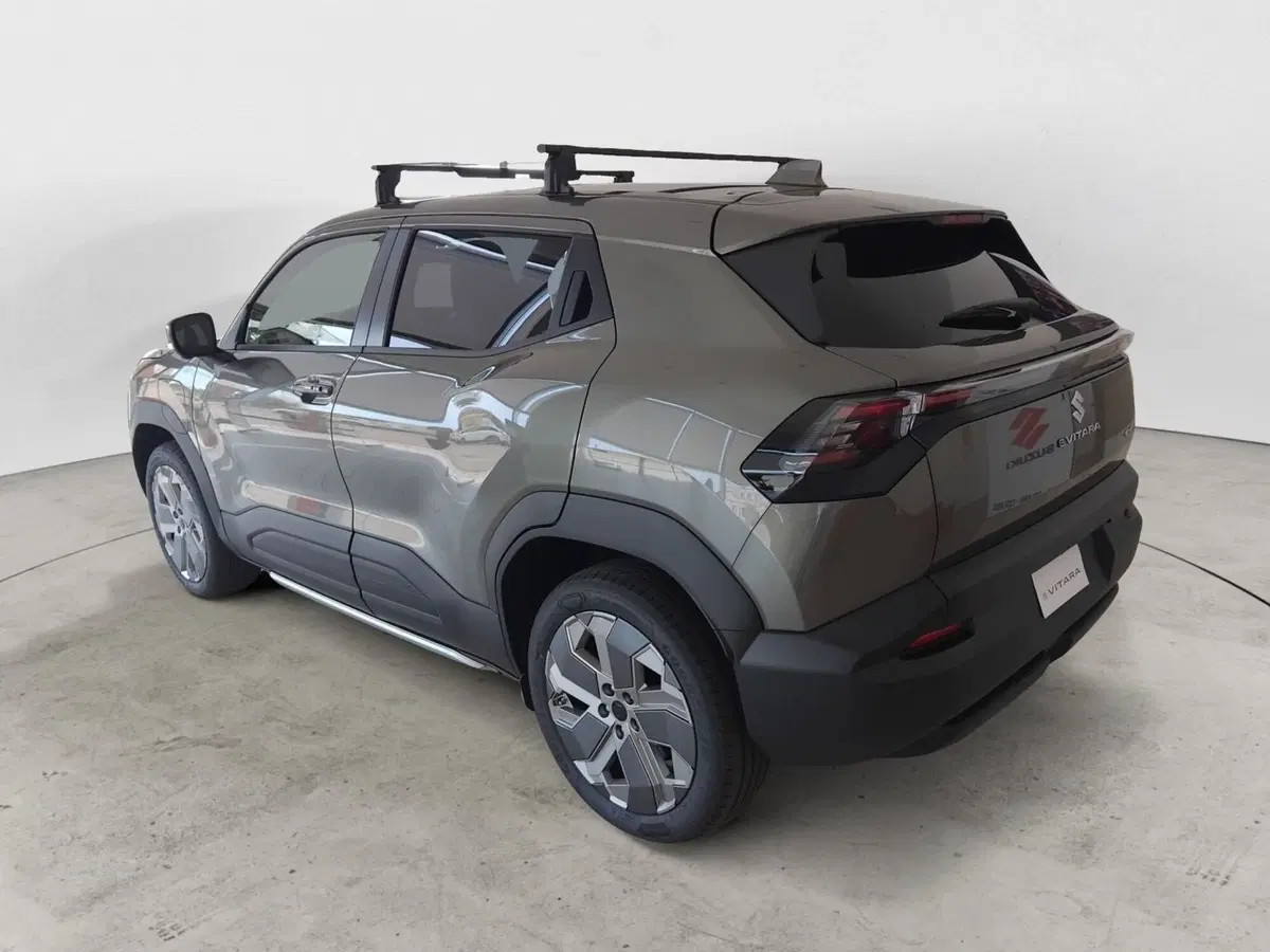Suzuki Vitara nuova a Milano (2)
