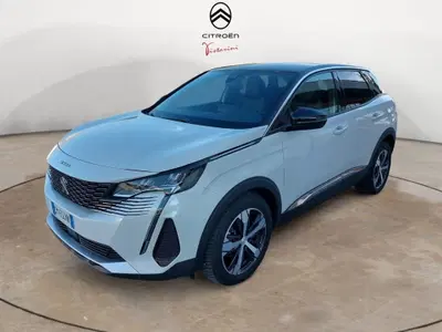 Peugeot 3008 BlueHDi 130 S&amp;S EAT8 Allure Pack del 2023 usata a Voghera