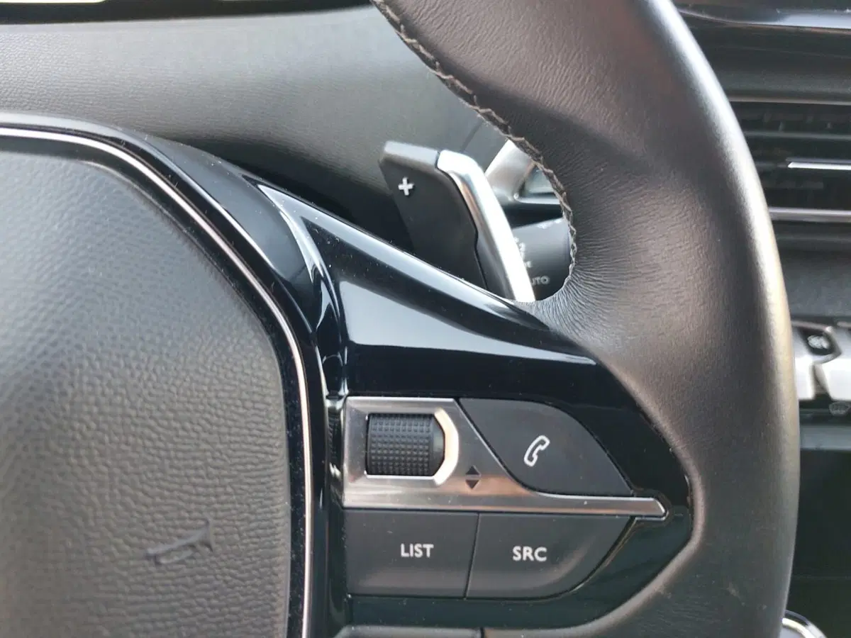 Peugeot 3008 usata a Pavia (11)