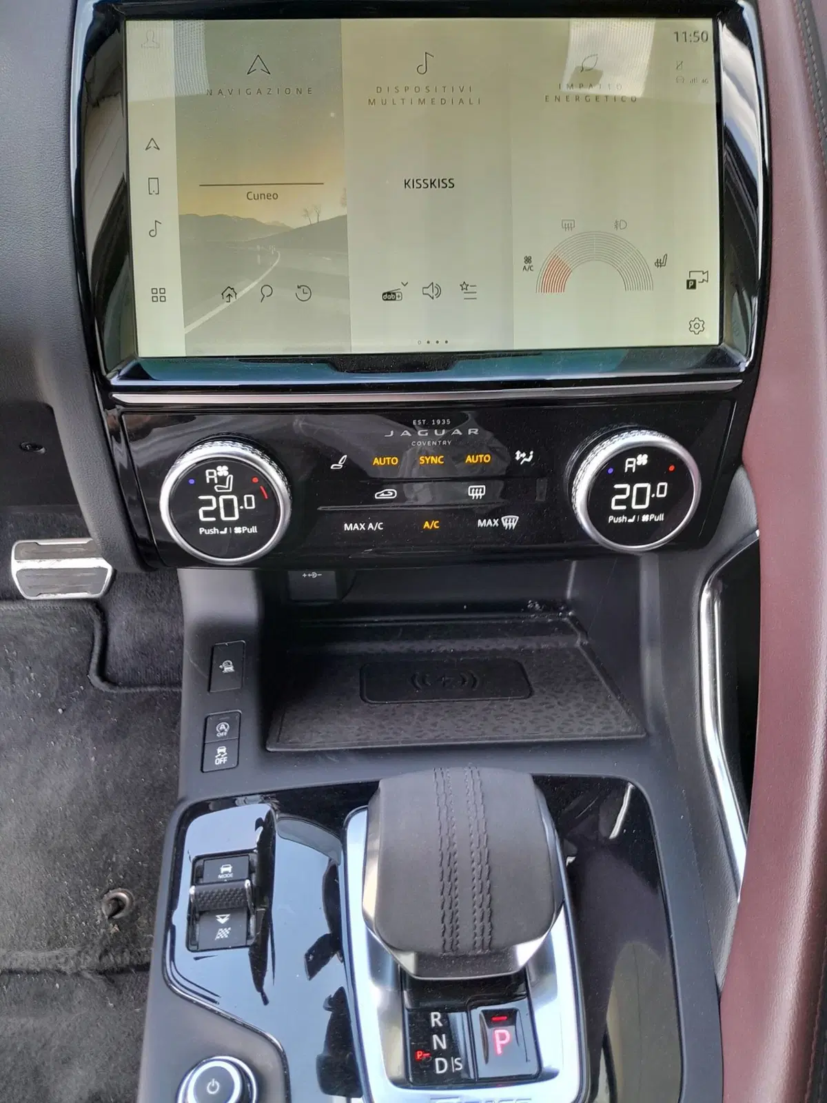 Jaguar E-Pace usata a Cuneo (12)