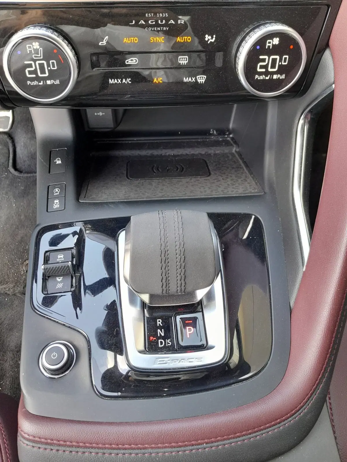 Jaguar E-Pace usata a Cuneo (13)