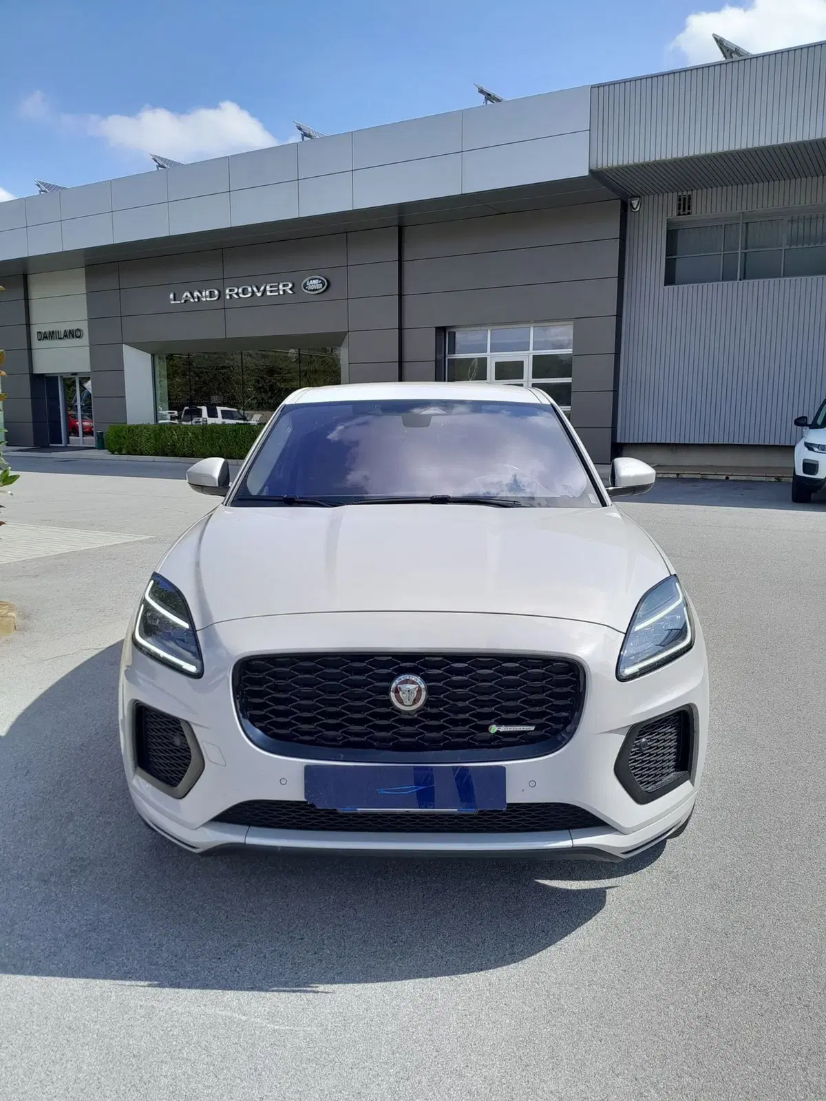 Jaguar E-Pace usata a Cuneo (2)