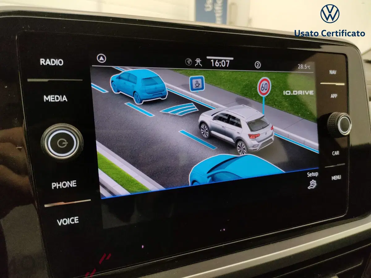 Volkswagen T-Roc usata a Varese (15)
