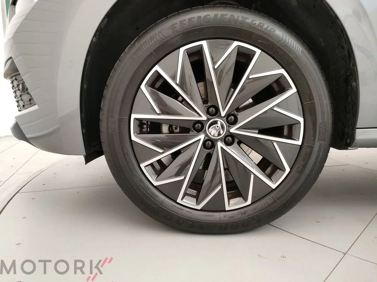 Skoda Kamiq usata a Varese (6)