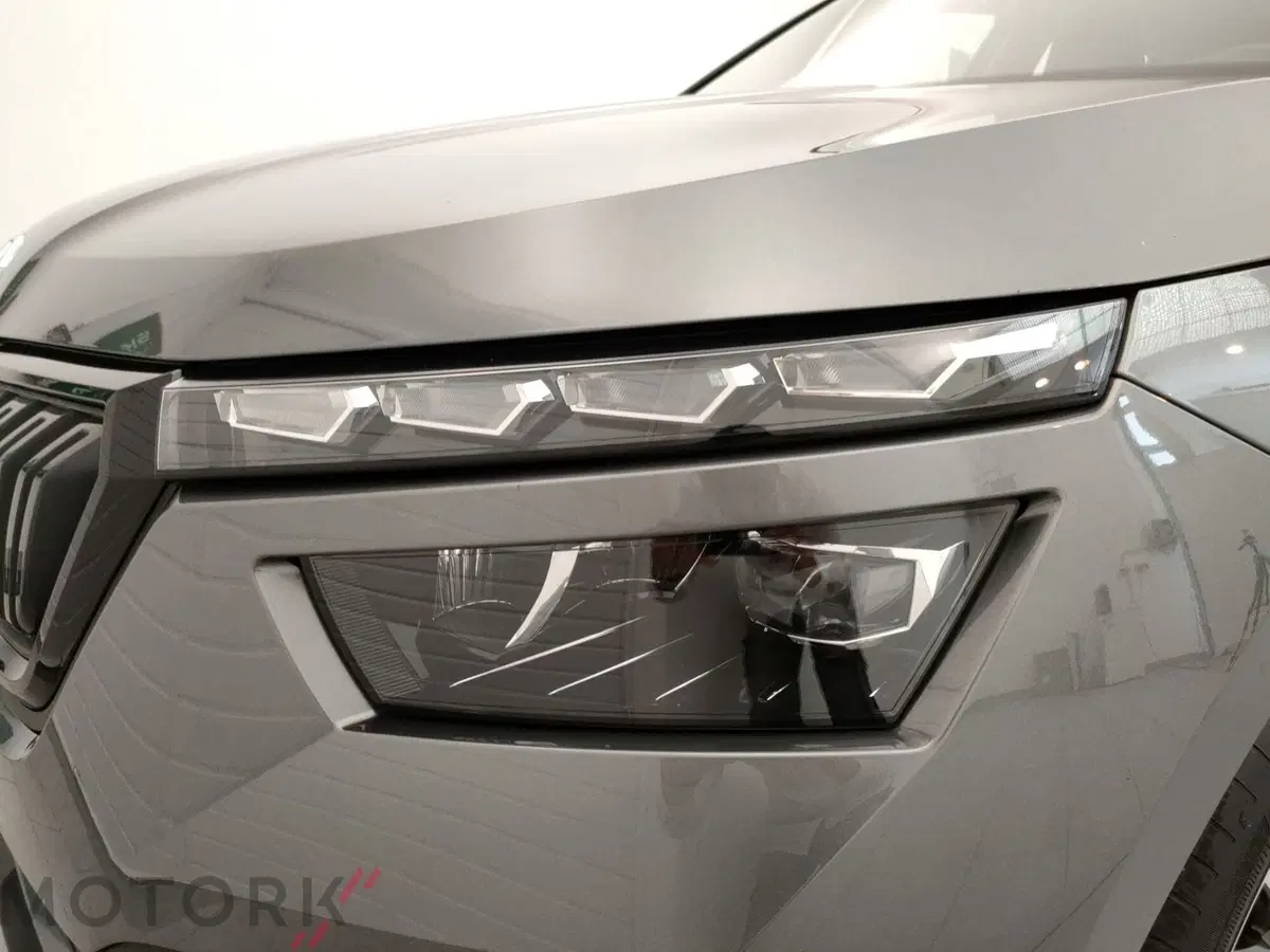 Skoda Kamiq usata a Varese (7)
