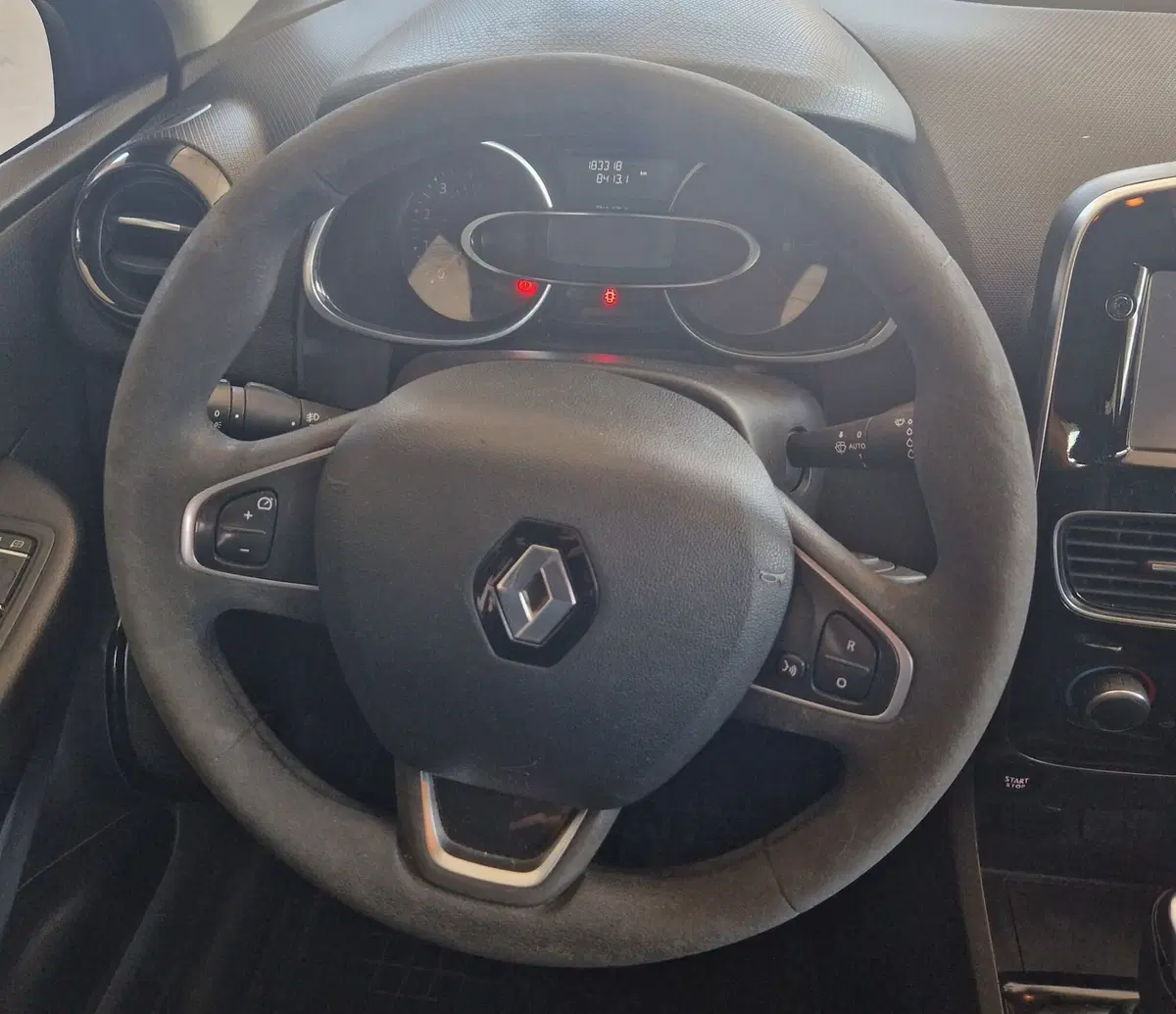Renault Clio usata a Terni (12)
