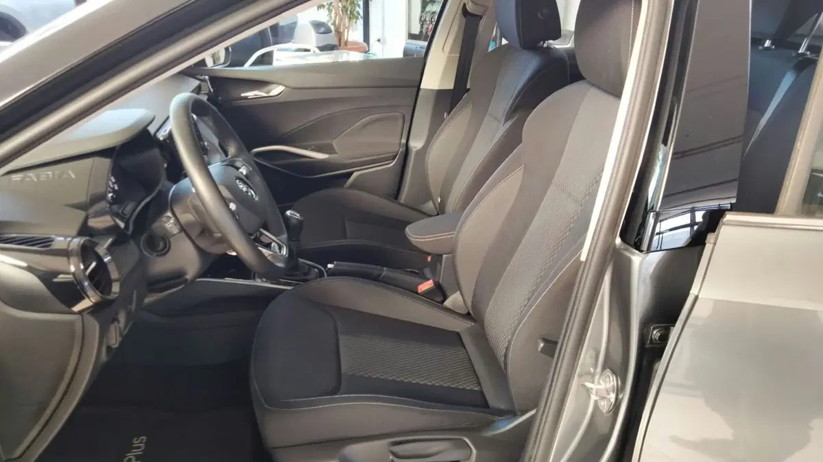 Skoda Fabia usata a Taranto (14)