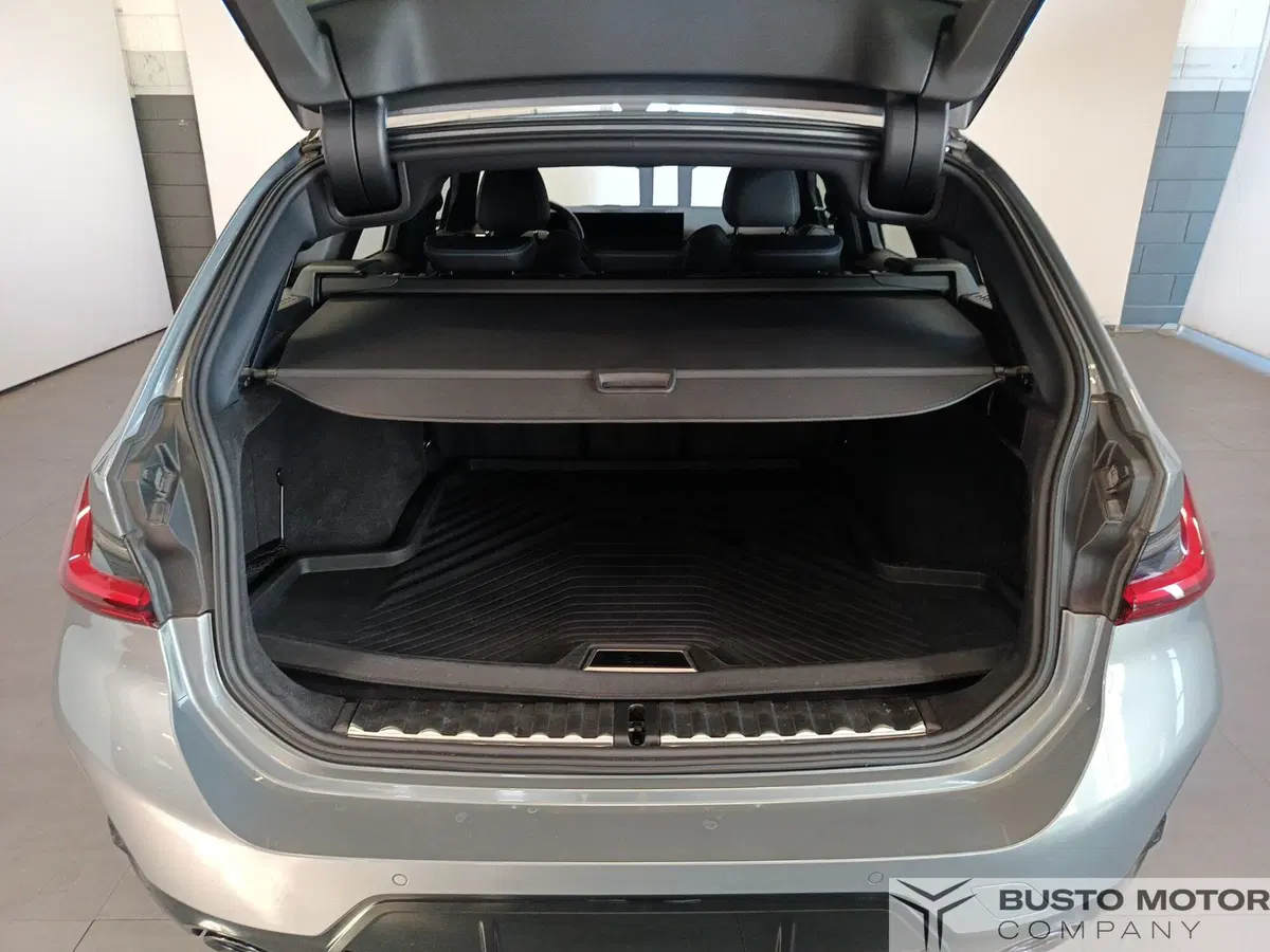 BMW Serie 3 Touring usata a Varese (10)