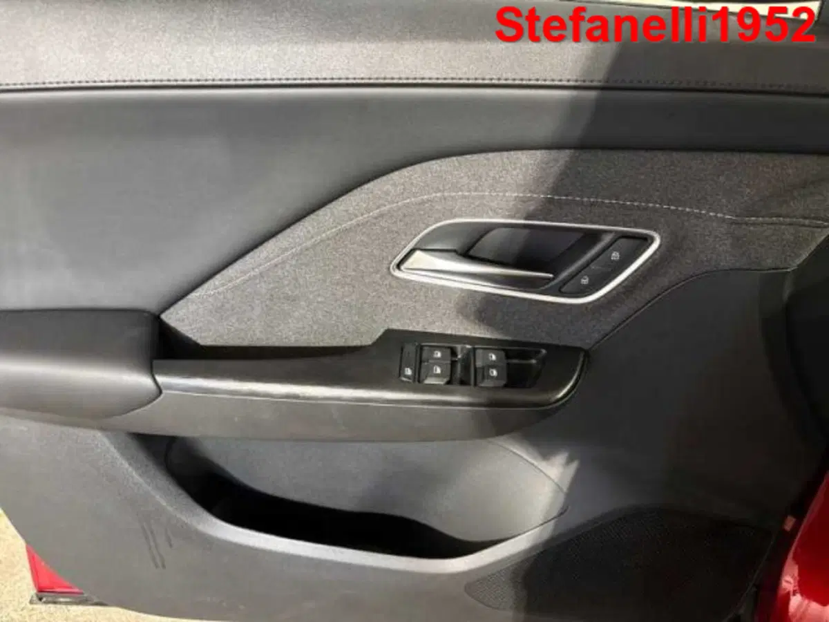 Mg ZS EV nuova a Bologna (10)