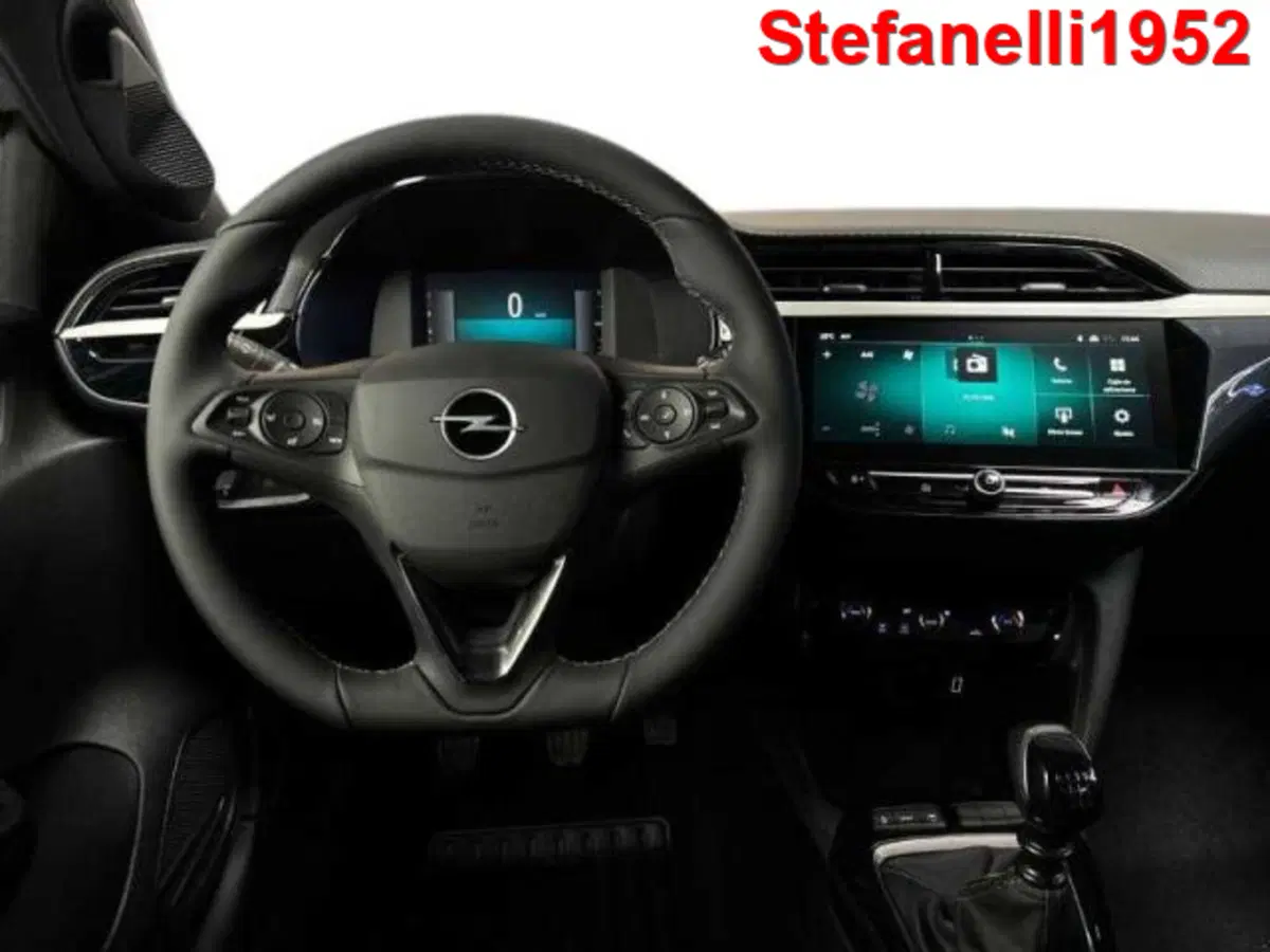 Opel Corsa nuova a Bologna (14)
