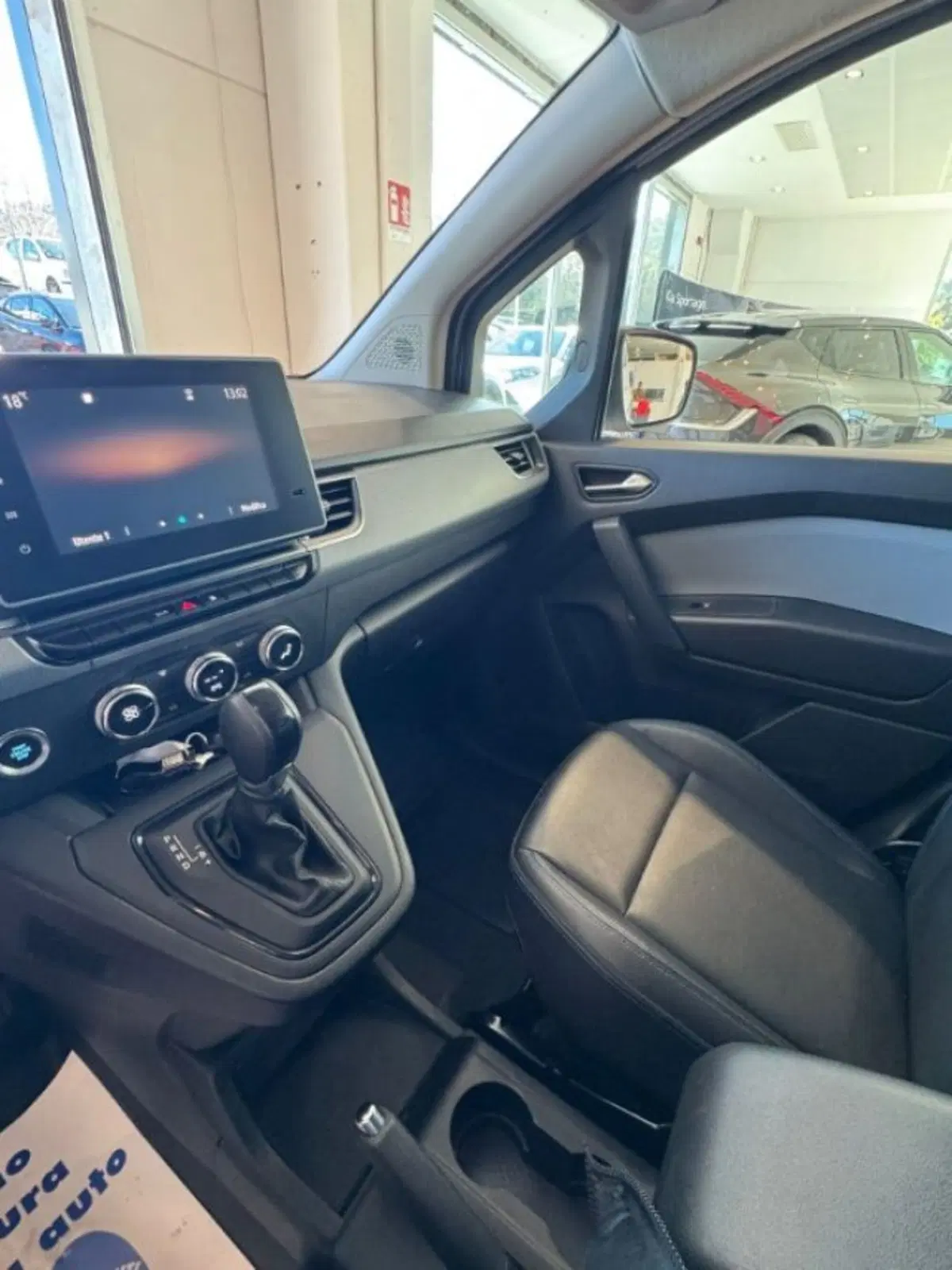 Nissan Townstar usata a Sassari (10)