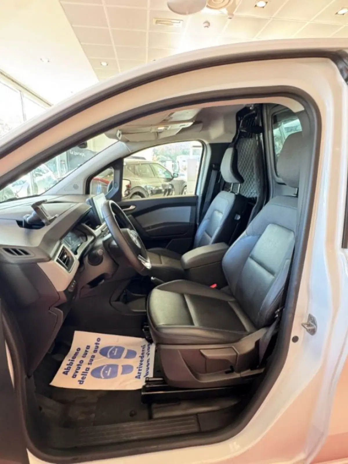 Nissan Townstar usata a Sassari (7)