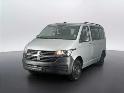 Volkswagen Veicoli Commerciali T6.1 Transporter 30 2.0 tdi 110cv kombi Business p.c. del 2021 usata a Mosciano Sant'Angelo