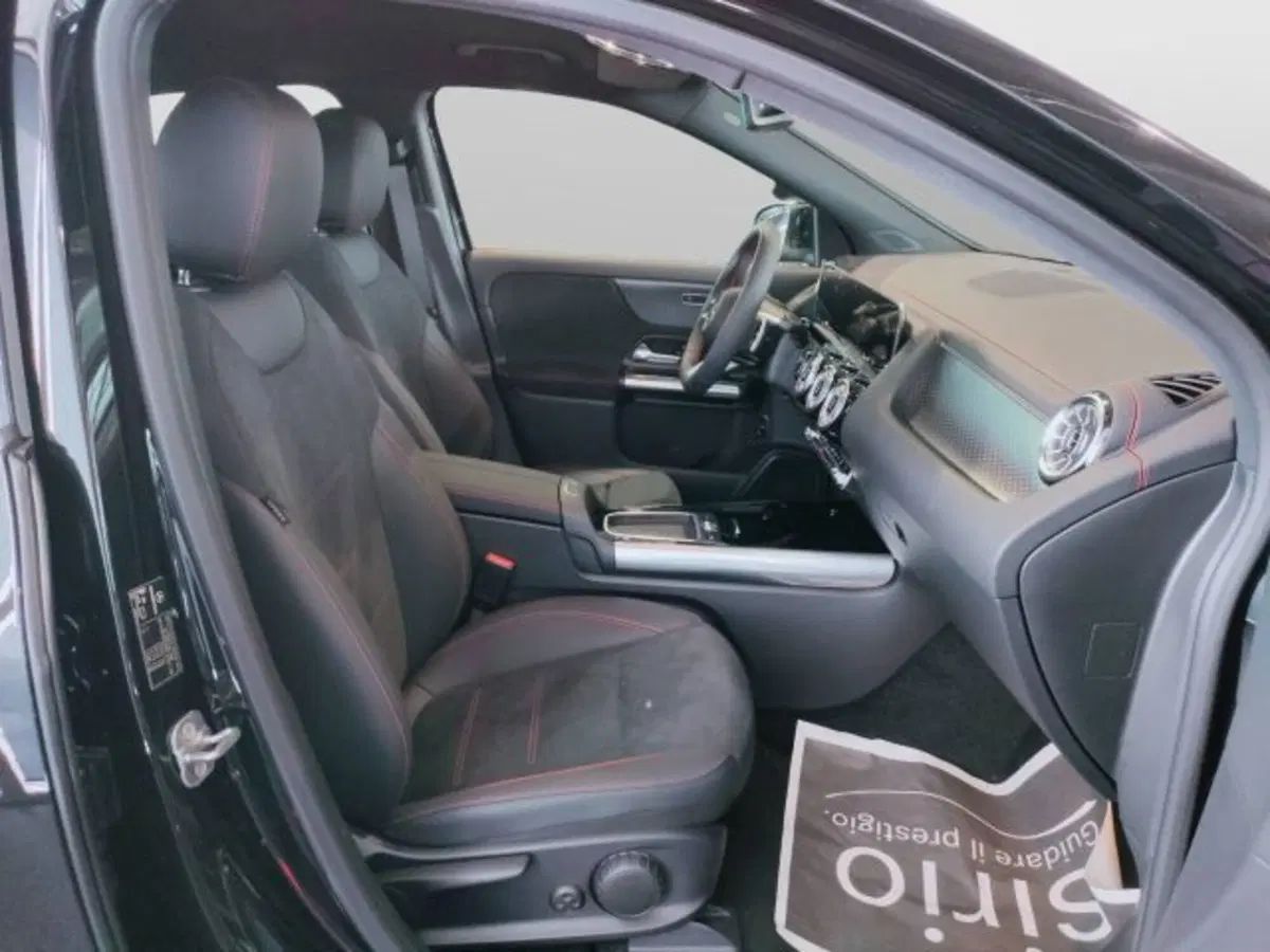 Mercedes-Benz EQA nuova a Teramo (12)